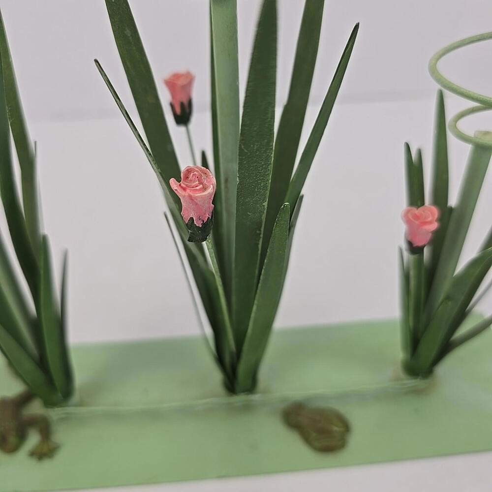 Vintage Air Plants Holders Display Planter Tillandsia Tole Metal Lily Pads Frogs - Picture 3 of 16